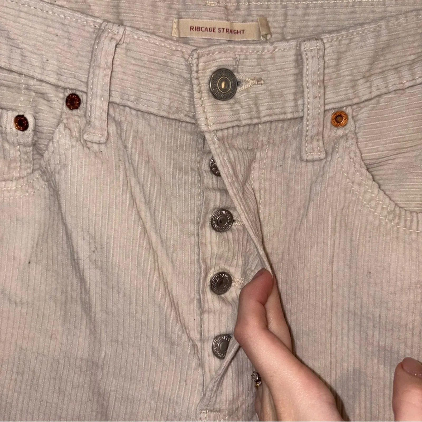 Levi’s Ribcage Straight Ankle Corduroy High Rise Cropped Pants (28)