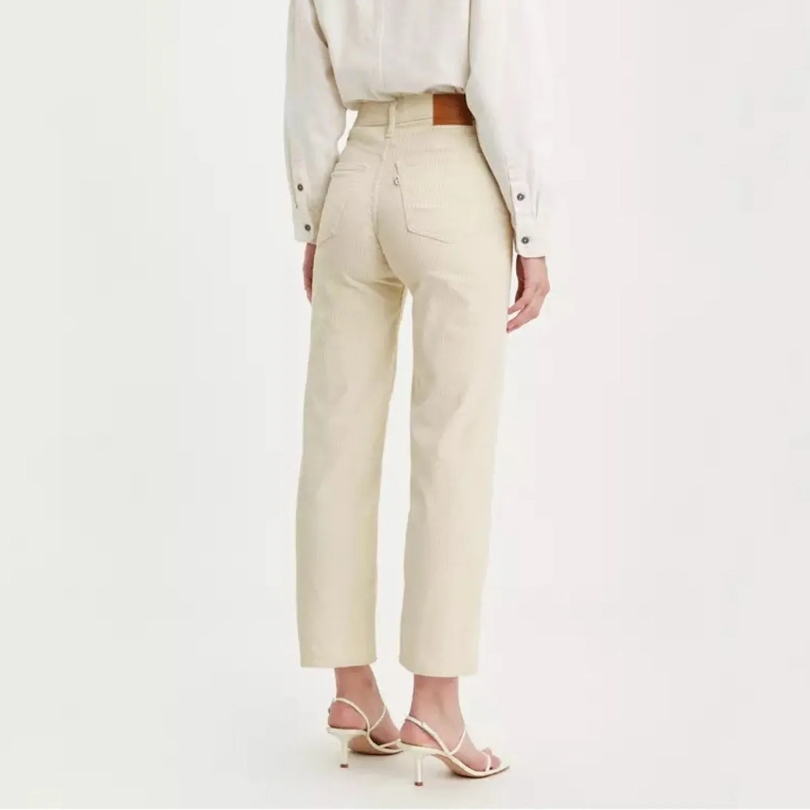 Levi’s Ribcage Straight Ankle Corduroy High Rise Cropped Pants (28)