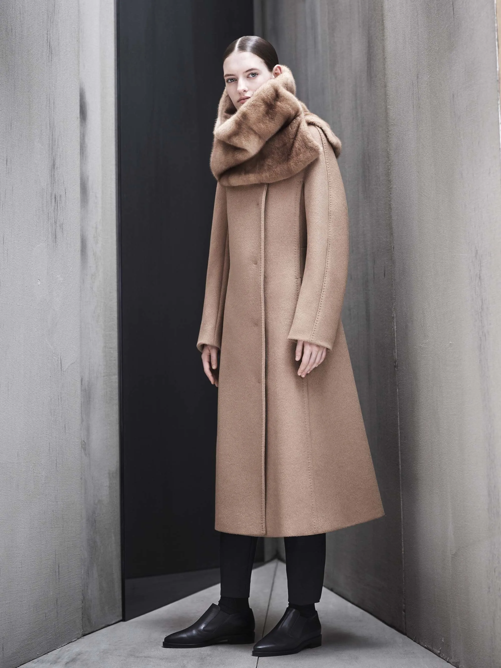 Max Mara Atelier Camel Wool Coat - 2