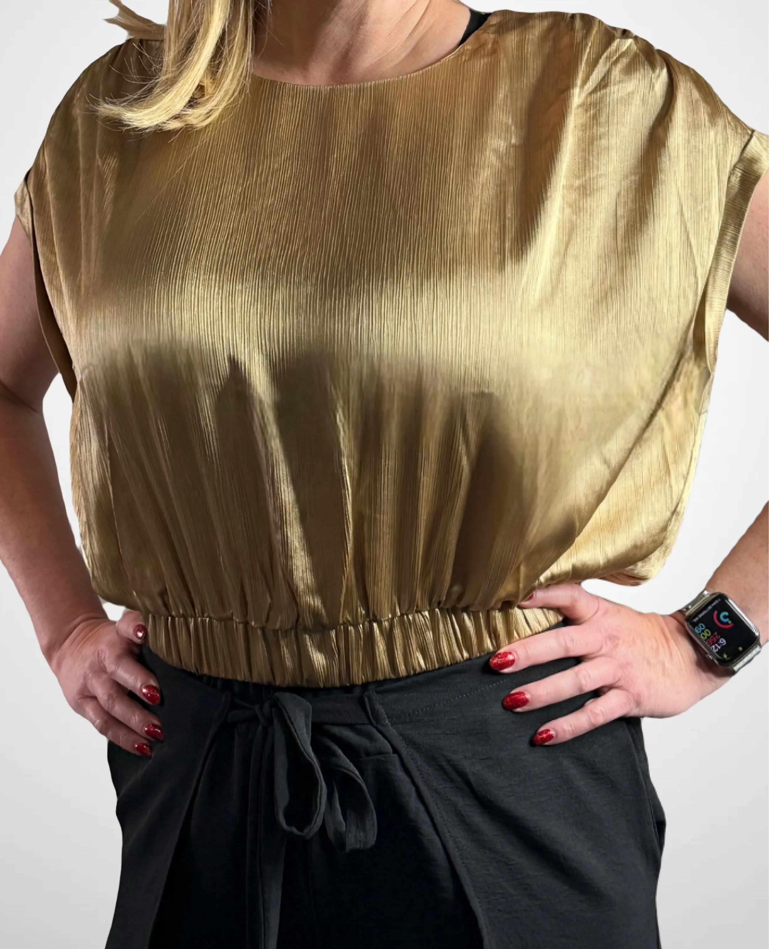 Round Neck Short Sleeve Crop Top