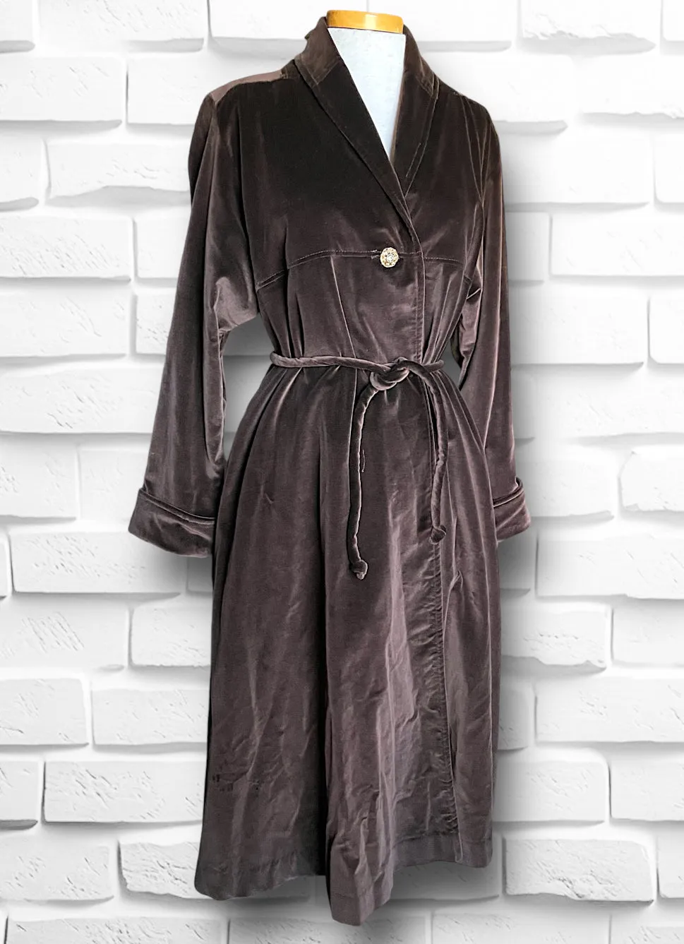 Vintage 1960’s Brown Velvet Robe Style Babydoll Long Overcoat